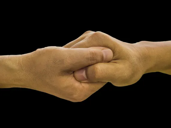 كازينو بيغ ثاندر سلوتس الدعم